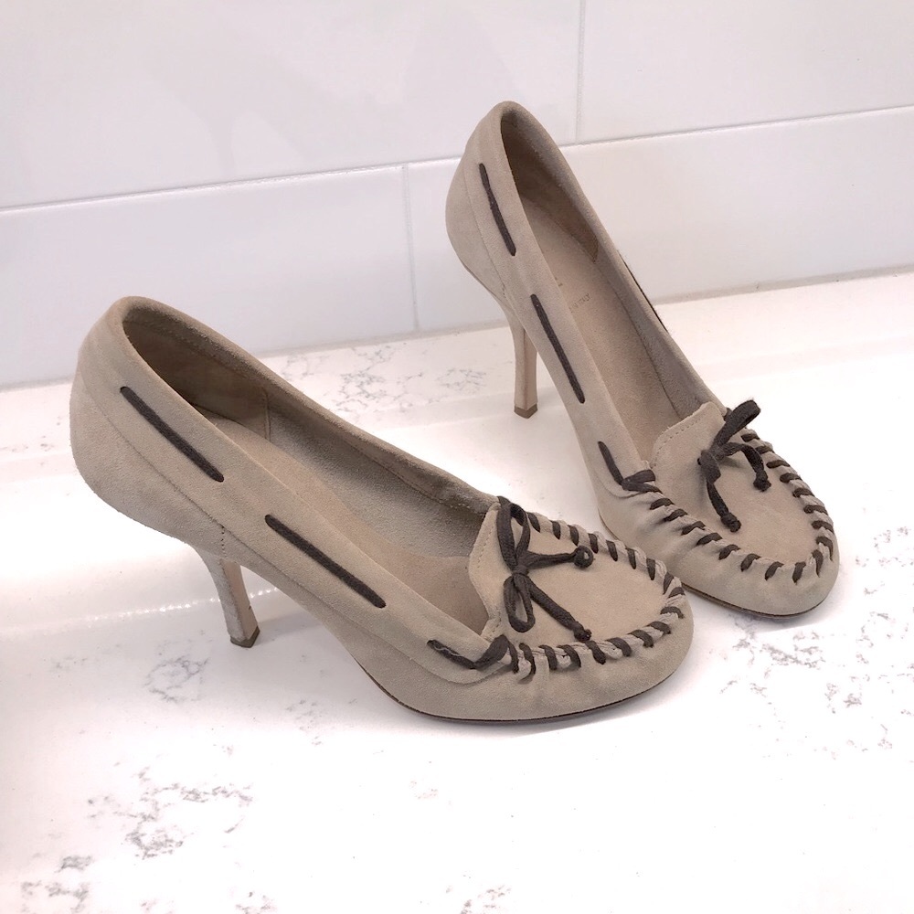 MIU MIU Gorgeous Suede Mocasin Heels - Picture 3 of 14